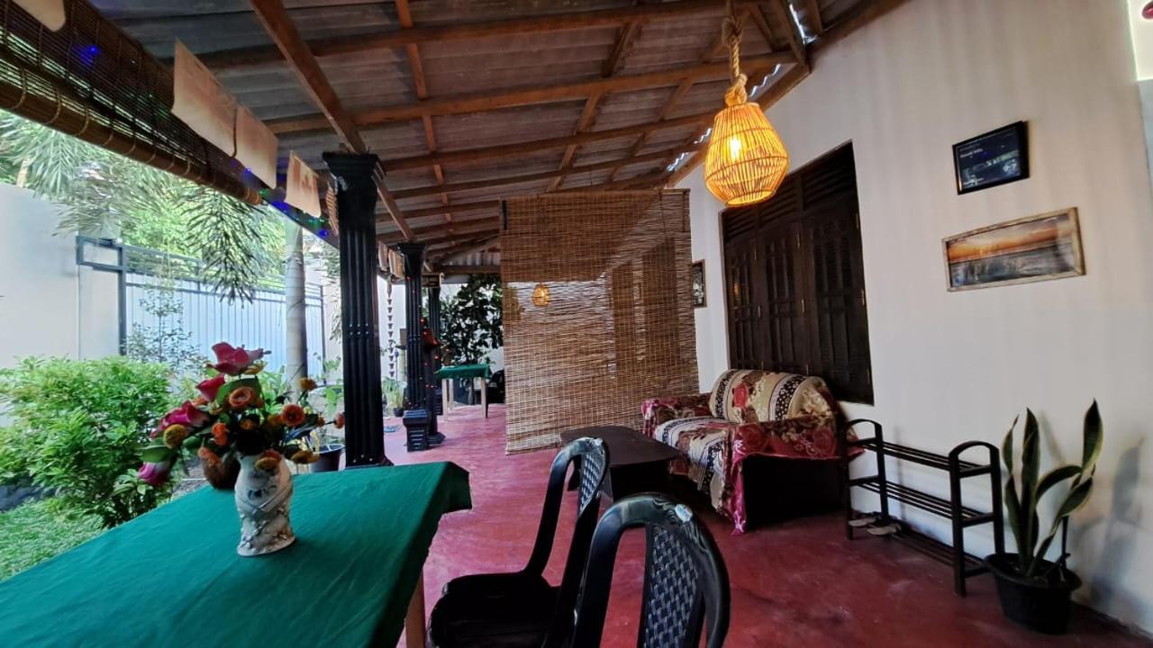 Kavidi Villa Home Stay Tangalle Extérieur photo